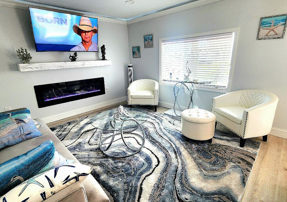 1st image of 21 Emily Ln