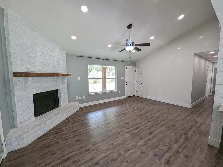 8717 Sand Pine Dr — Photo 6