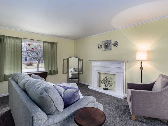 2nd image of 5222 W Wabash Ave