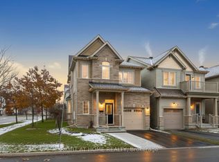 369 Autumnfield St, Ottawa, ON K2M 0J6