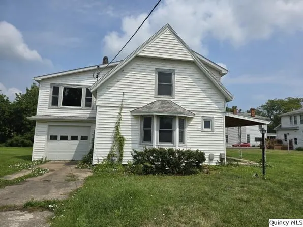 251 Cherry St, Carthage, IL 62321