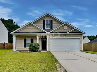 621 English Oak Cir, Moncks Corner, SC 29461