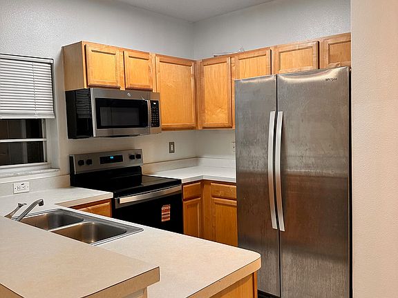4th image of 1435 Sedgwick Dr