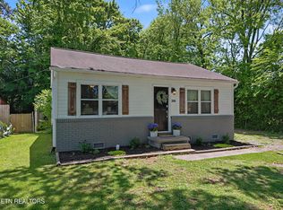 2376 Pennsylvania Ave, Maryville, TN 37804