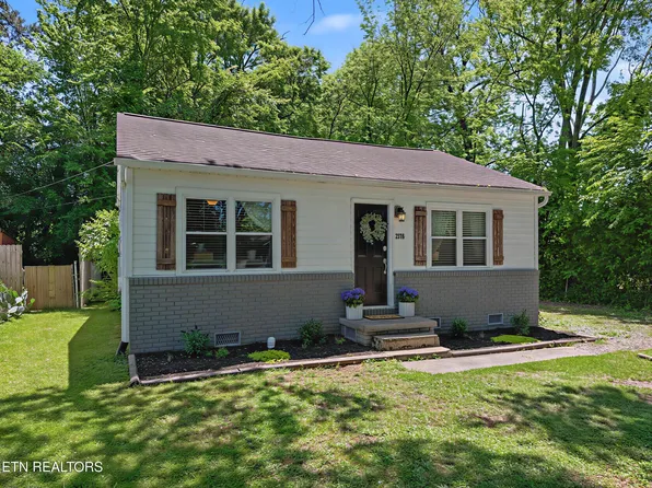 2376 Pennsylvania Ave, Maryville, TN 37804