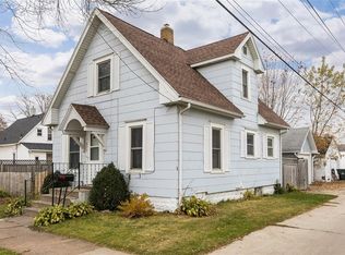 1613 2nd St SW, Cedar Rapids, IA 52404