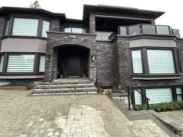 7158 Bayview Dr, Burnaby, BC V5A 1A2