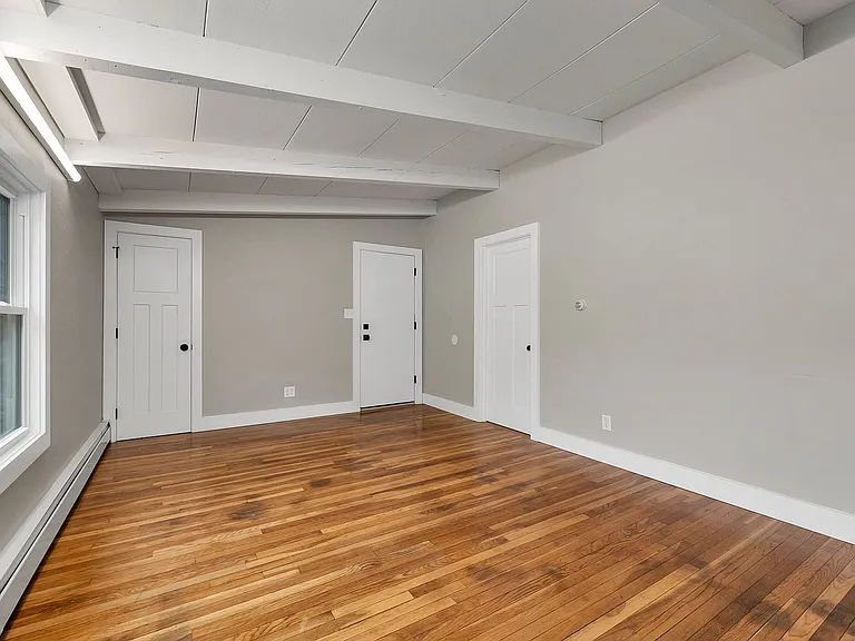 175 Pleasant St #3A — Photo 8