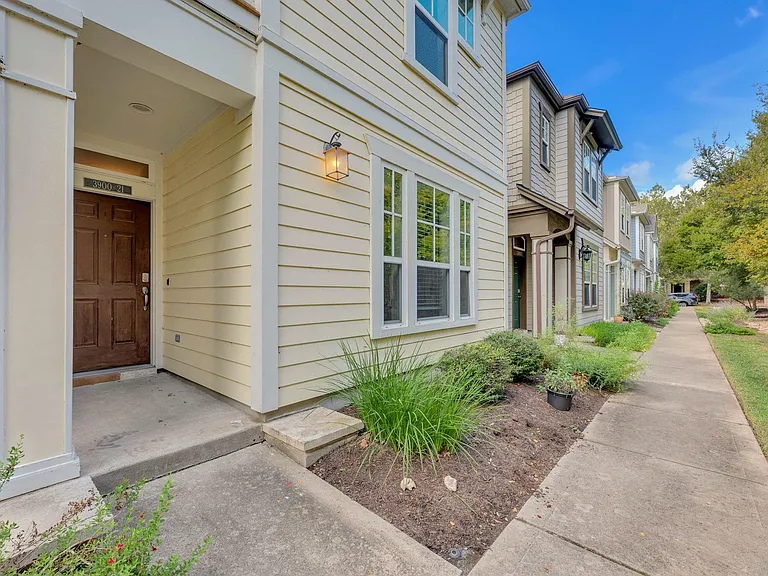 3900 Threadgill St #21 — Photo 37