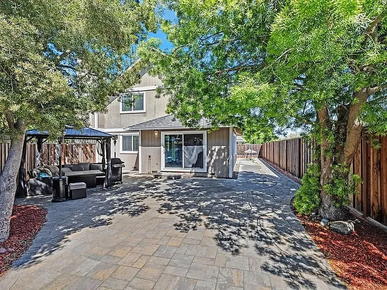 7293 Valley Trails Dr — Photo 25