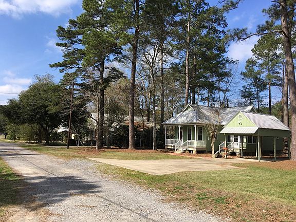 The last of 3 houses on a dead end street