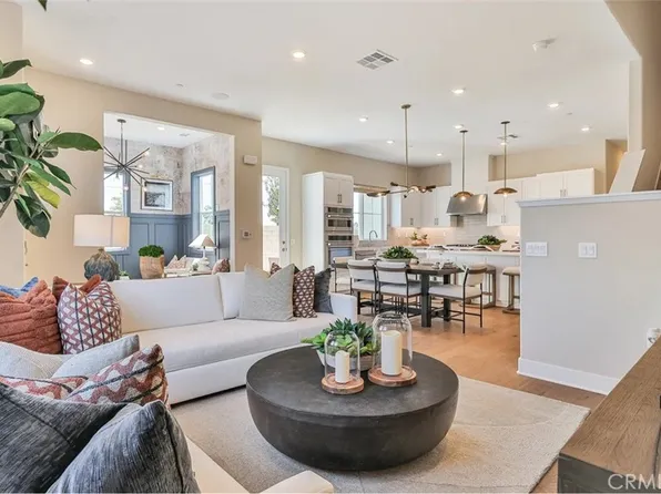 27330 Black Walnut Pl, Valencia, CA 91381