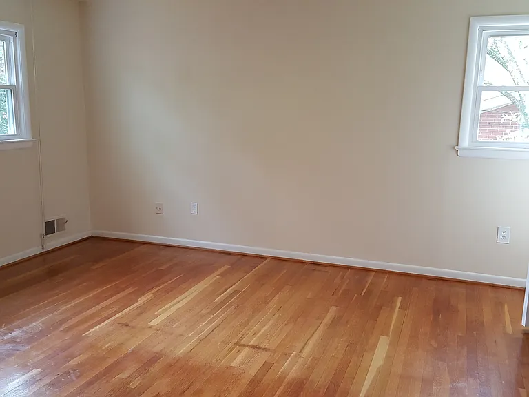 11801 Milbern Dr — Photo 11