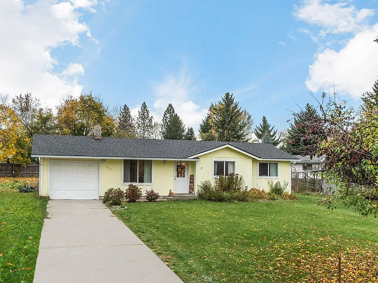 16240 N Gina Ct — Photo 1