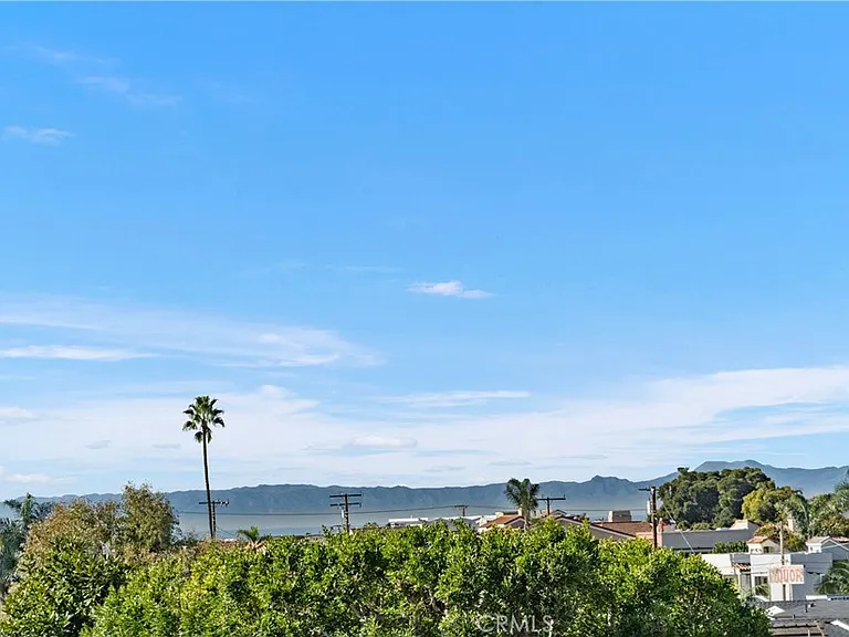 608 Poinsettia Ave #B — Photo 33