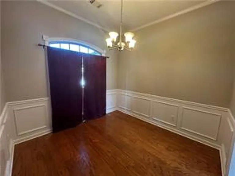 249 Deerfield Ct — Photo 2