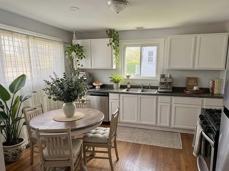 4636 Fairmont Ave — Photo 5