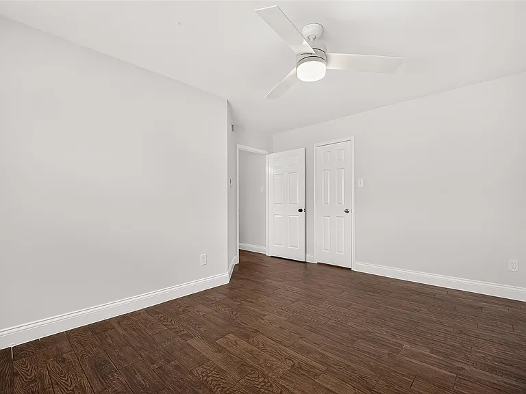 20707 Pine Rain Ct — Photo 44