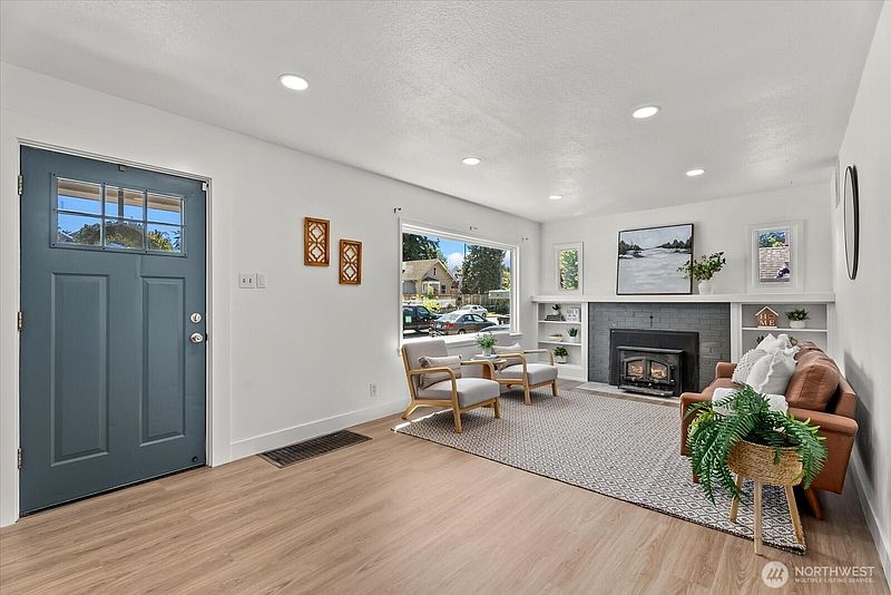 2nd image of 3838 S G Street