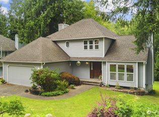 14225 Crown Point Pl NW, Silverdale, WA 98383