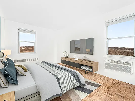 Sold by Douglas Elliman | media 14