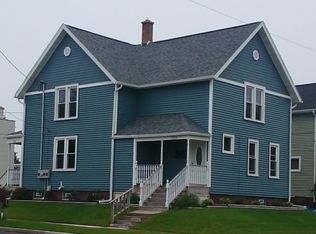 1302 S 15th St #A, Manitowoc, WI 54220