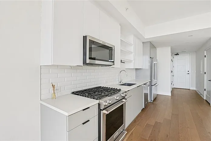 1 bed, 1.0 bath, 685 sqft, $1,800 — Photo 4