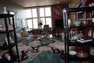 Living Room w/recessed lighting