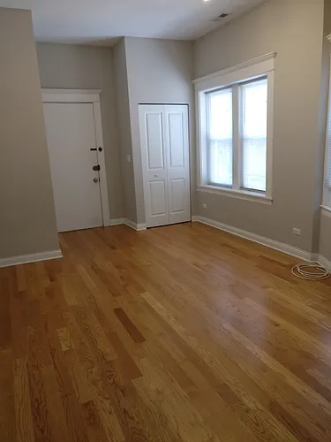 848 W Barry Ave #3R Photo 1