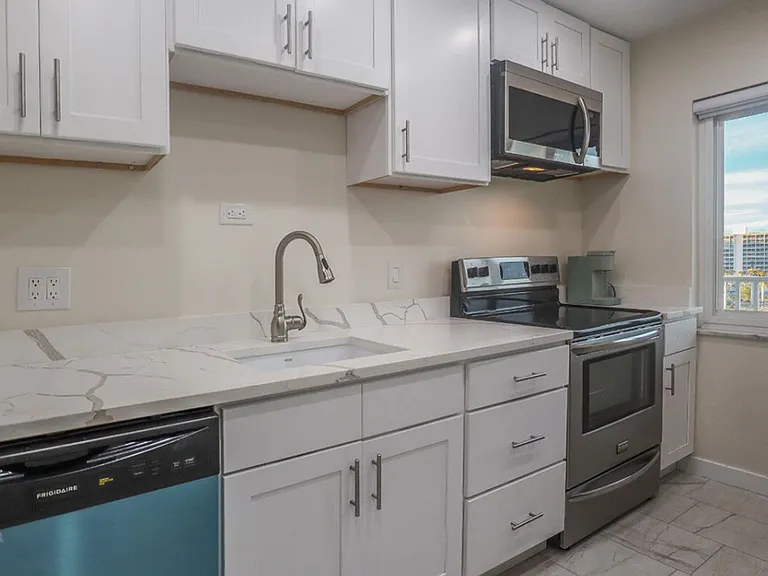 7400 Estero Blvd #514 — Photo 11