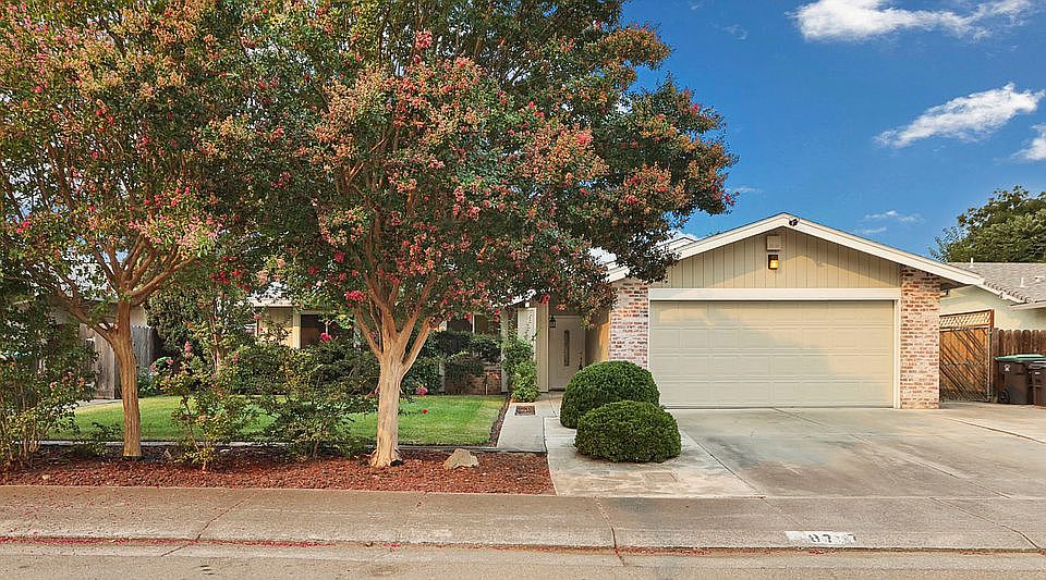 1st image of 8727 Hacienda Ct
