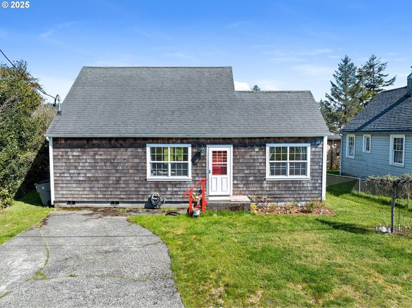 925 Irvine Pl, Seaside, OR 97138