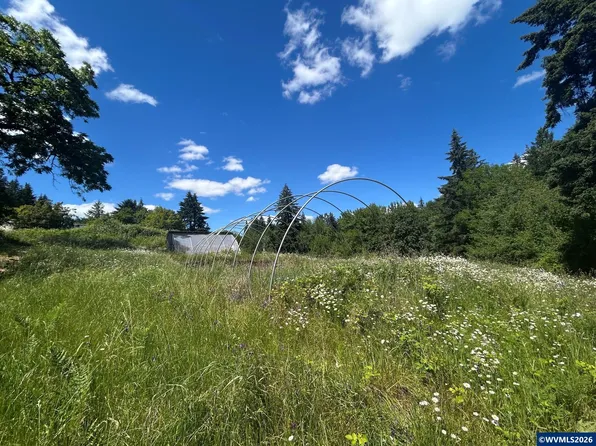 21095 SW Old Pacific Hwy, Sherwood, OR 97140