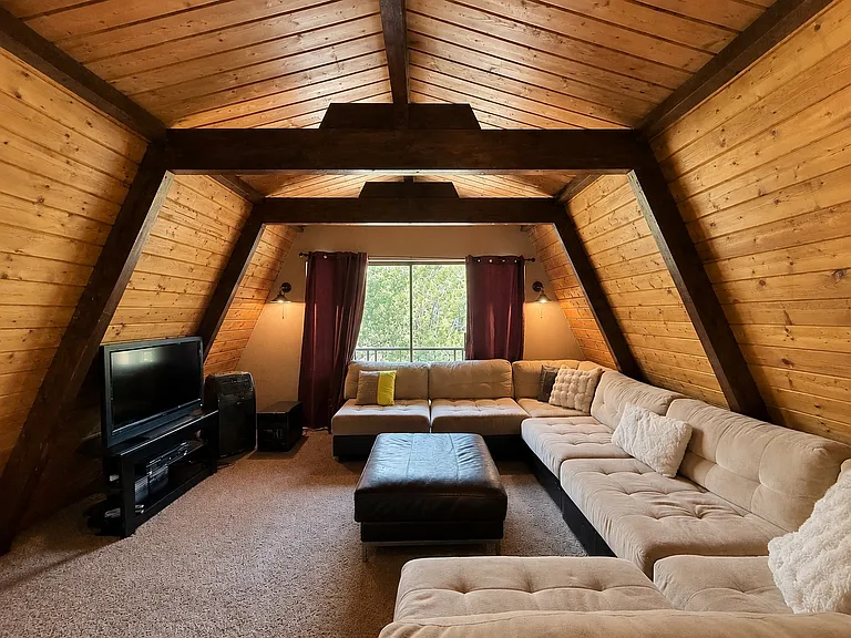 Upstairs loft, gather room