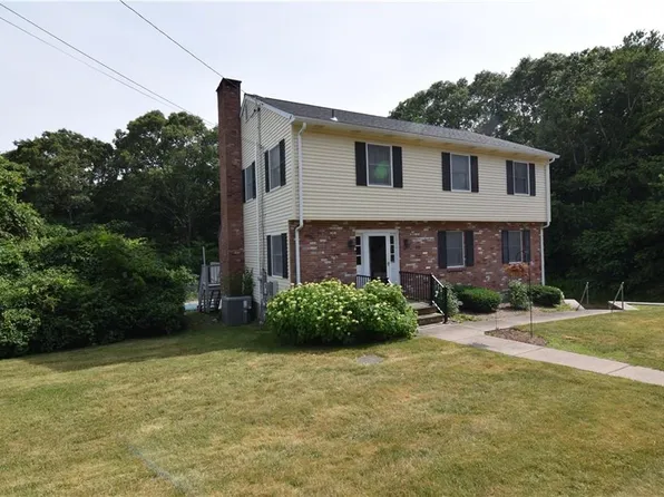 8 Pequot Ave, Westerly, RI 02891