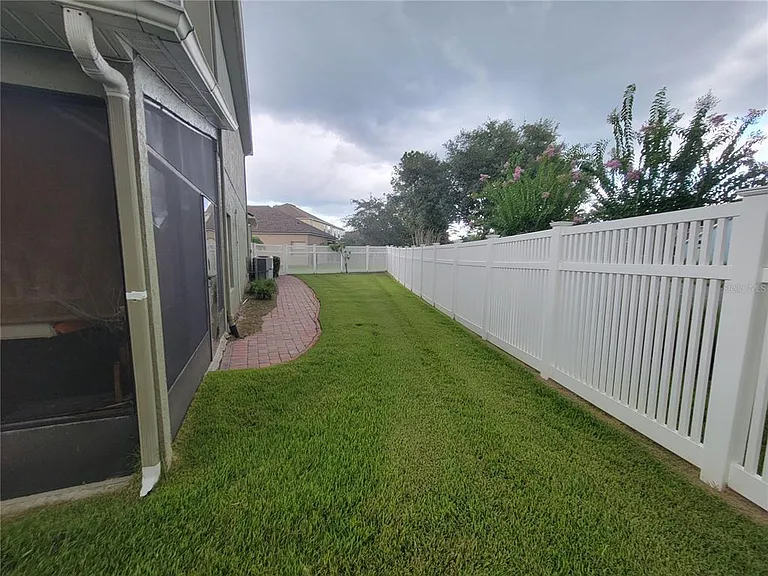 13716 Hidden Forest Cir — Photo 10