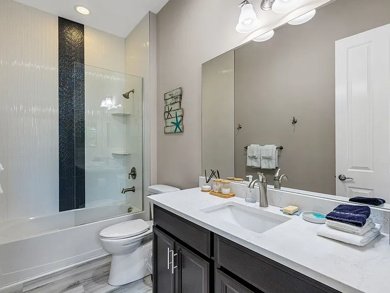 289 Sapphire Lake Dr #202 — Photo 14