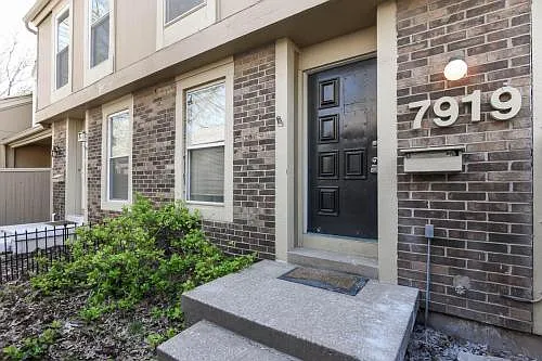 7919 Colony Ln — Photo 12