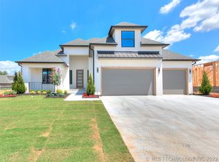 6022 W Charleston Pl, Broken Arrow, OK 74011