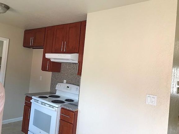3rd image of 1521 Swarthout Ct