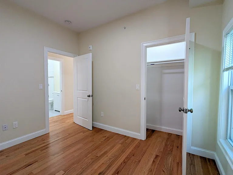 2 Sacramento St #1 — Photo 10