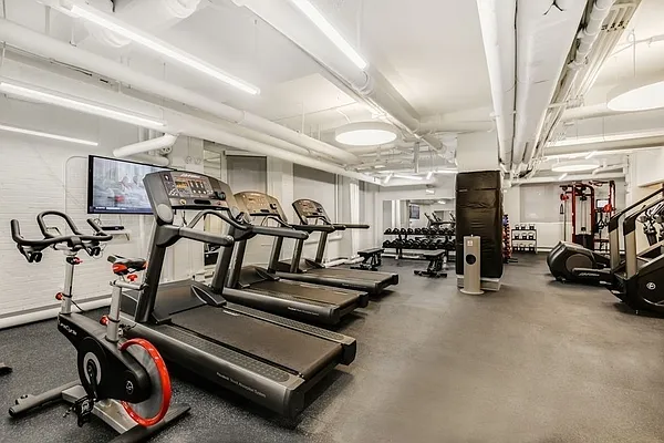 Rented by Compass | media 13