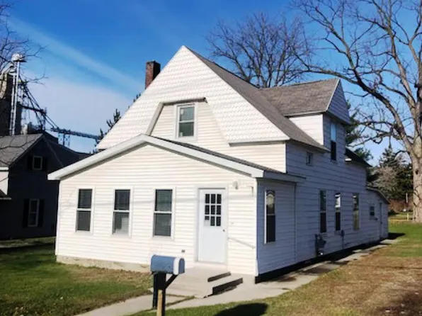 4923 State St, Gagetown, MI 48735