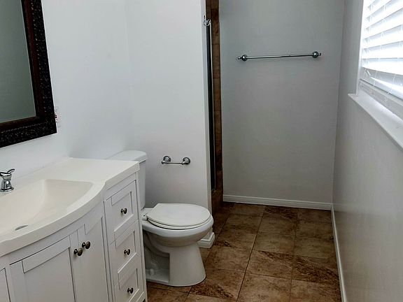 5th image of 3435 Mount Carol Dr