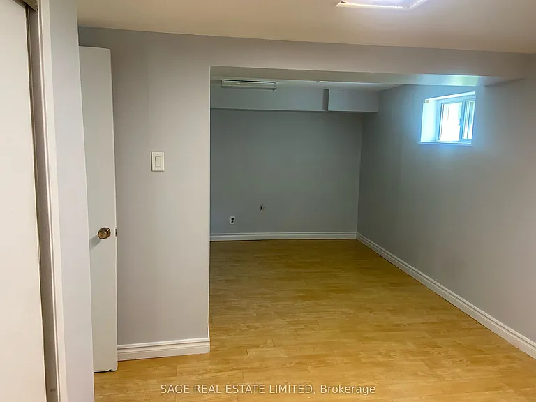 308 Taylor Mills Dr N #BASEMENT — Photo 10