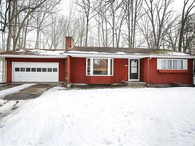 1st image of 3344 N Douglas Dr