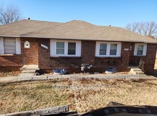 5042 N Topping Ave, Kansas City, MO 64119