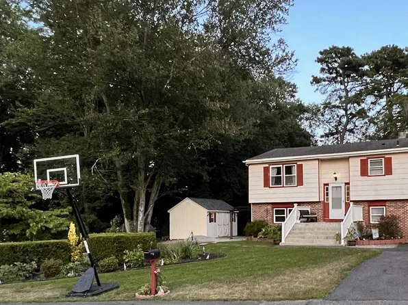 201 Manahawkin Trl, Browns Mills, NJ 08015