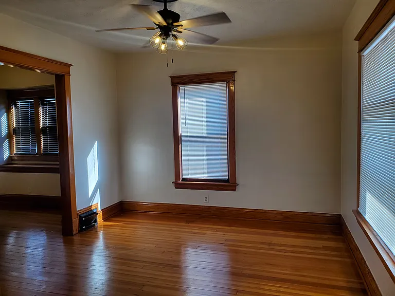 3558 Jones St — Photo 16