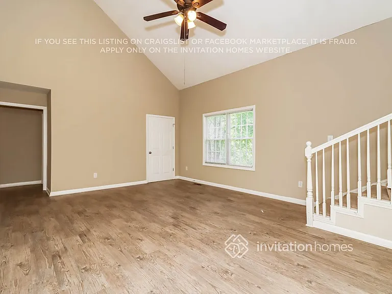6323 Temple St — Photo 4